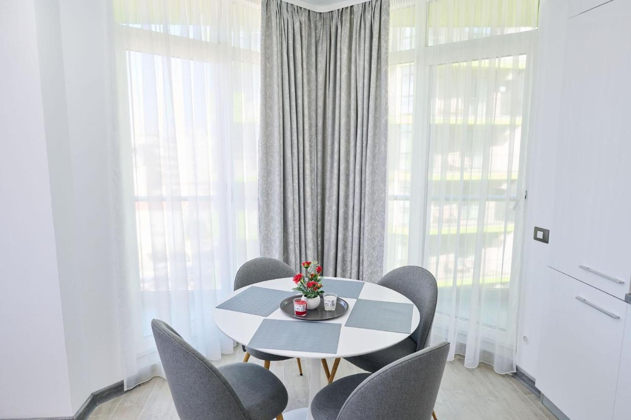Seascape Apartment Spa N Pool Beach Resort 马马亚 外观 照片