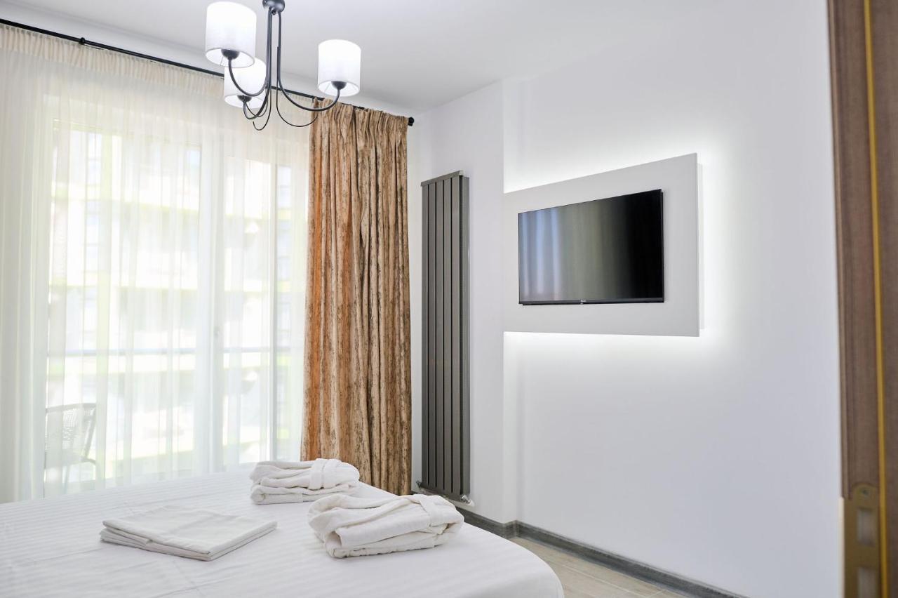 Seascape Apartment Spa N Pool Beach Resort 马马亚 外观 照片